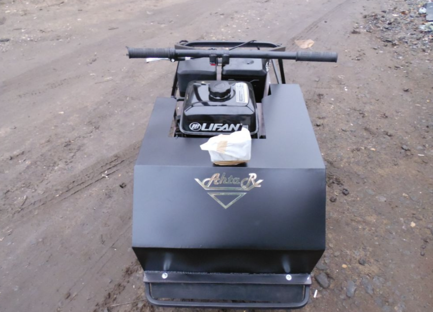 Мотобуксировщик AhtaR Зима 9 л/с с вариатором в Барнауле