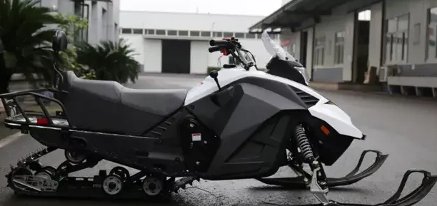 Снегоход ULAR 220 в Барнауле