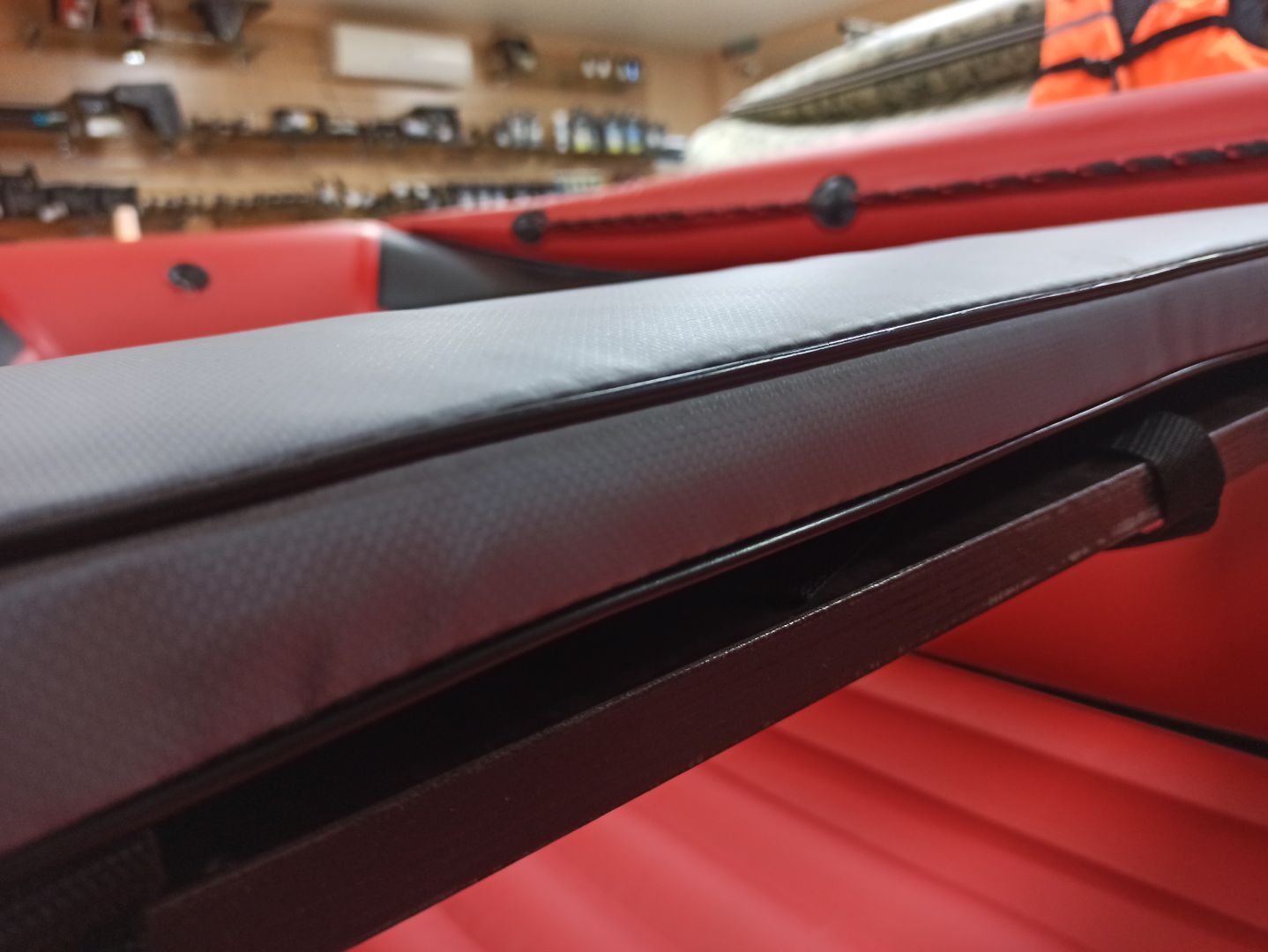 КОМПЛЕКТ МЯГКИХ НАКЛАДОК С СУМКОЙ ДЛЯ ЛОДОК 110Х20 СЕРЫЙ в Барнауле