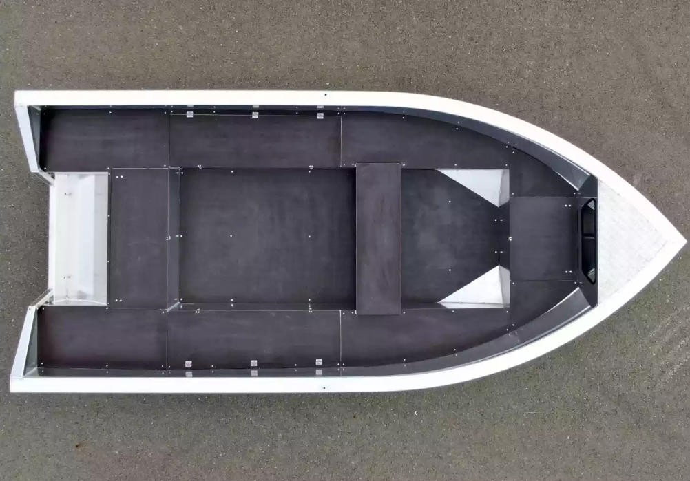 Алюминиевая лодка  Неман-420 в Барнауле