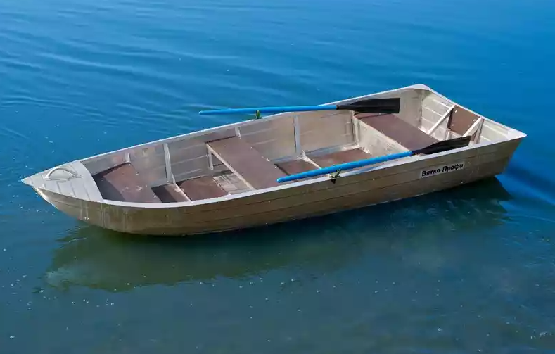 Алюминиевая лодка Вятка-Профи 32 в Барнауле