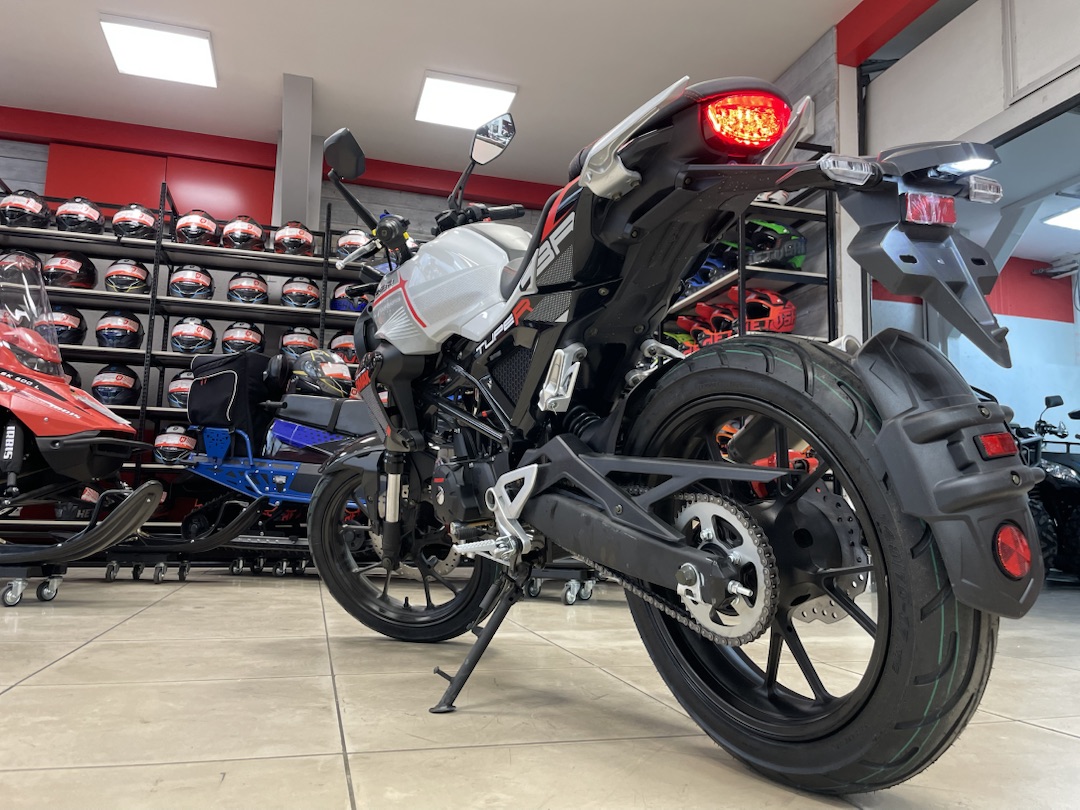 Мопед PROMAX CB150R (49) в Барнауле