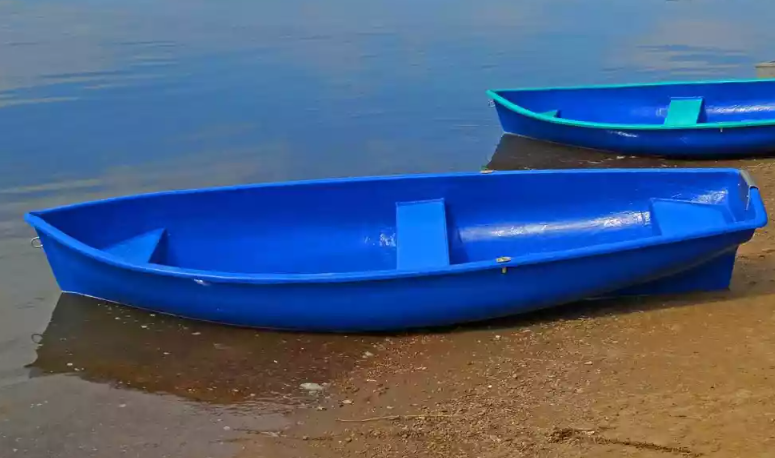 Стеклопластиковая лодка Омуль в Барнауле