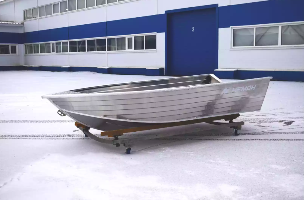 Алюминиевая лодка Неман-400 в Барнауле