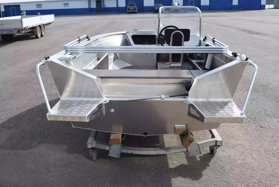 Алюминиевая лодка Неман-400 С в Барнауле