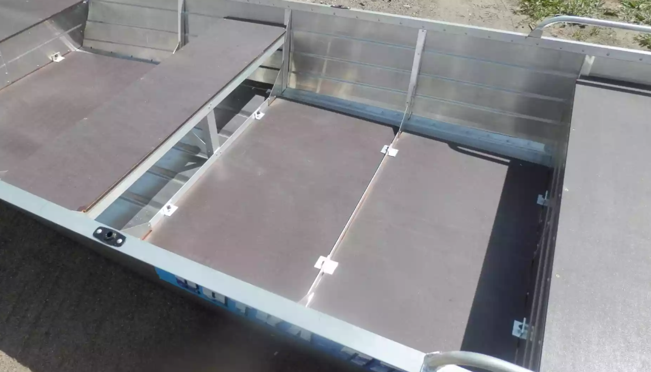 Алюминиевая лодка Вятка-Профи 32 в Барнауле