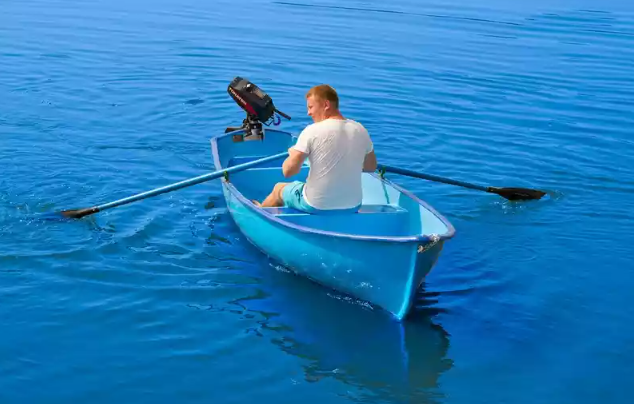 Стеклопластиковая лодка Омуль в Барнауле