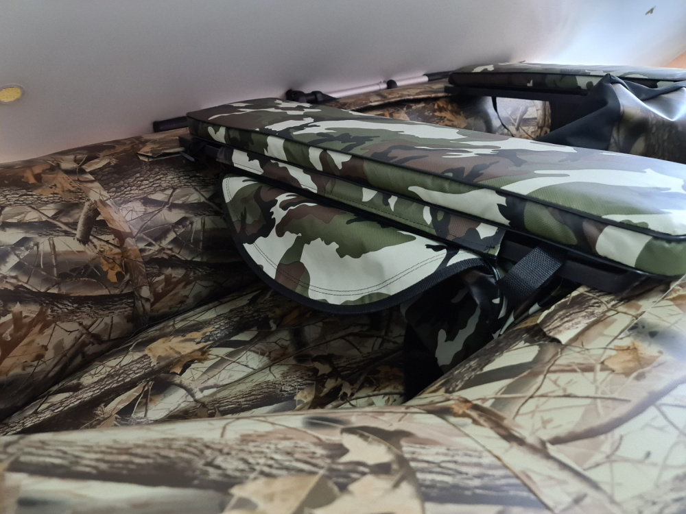 КОМПЛЕКТ МЯГКИХ НАКЛАДОК С СУМКОЙ ДЛЯ ЛОДОК 80Х20 КАМУФЛЯЖ в Барнауле