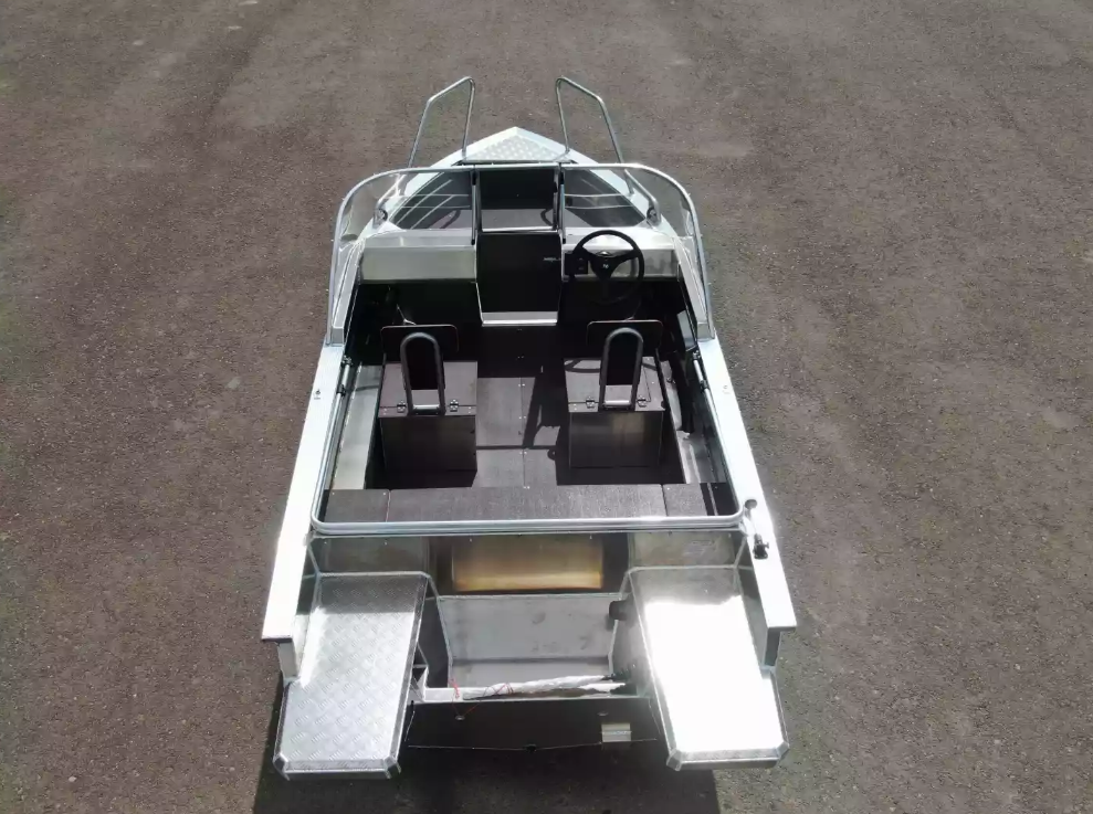 Алюминиевая лодка  Неман-400 DCM NEW в Барнауле