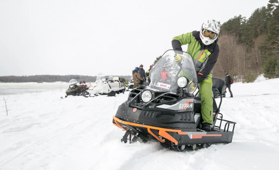 Снегоход Русская механика РМ БУРАН ЛИДЕР АДЕ в Барнауле