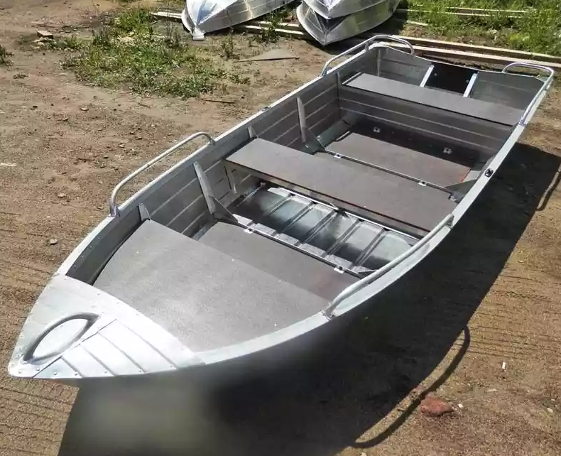 Алюминиевая лодка Вятка-Профи 37 в Барнауле