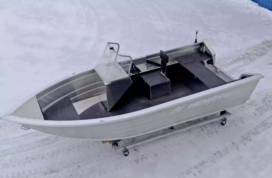 Алюминиевая лодка Неман-400 С в Барнауле