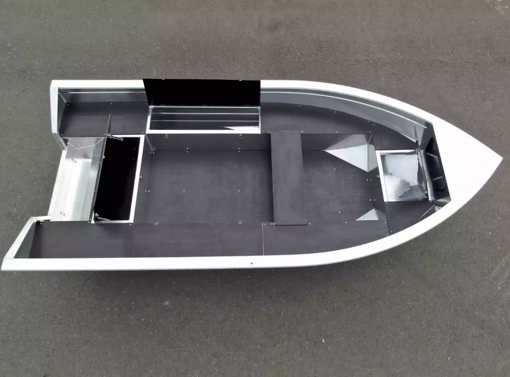 Алюминиевая лодка  Неман-420 в Барнауле