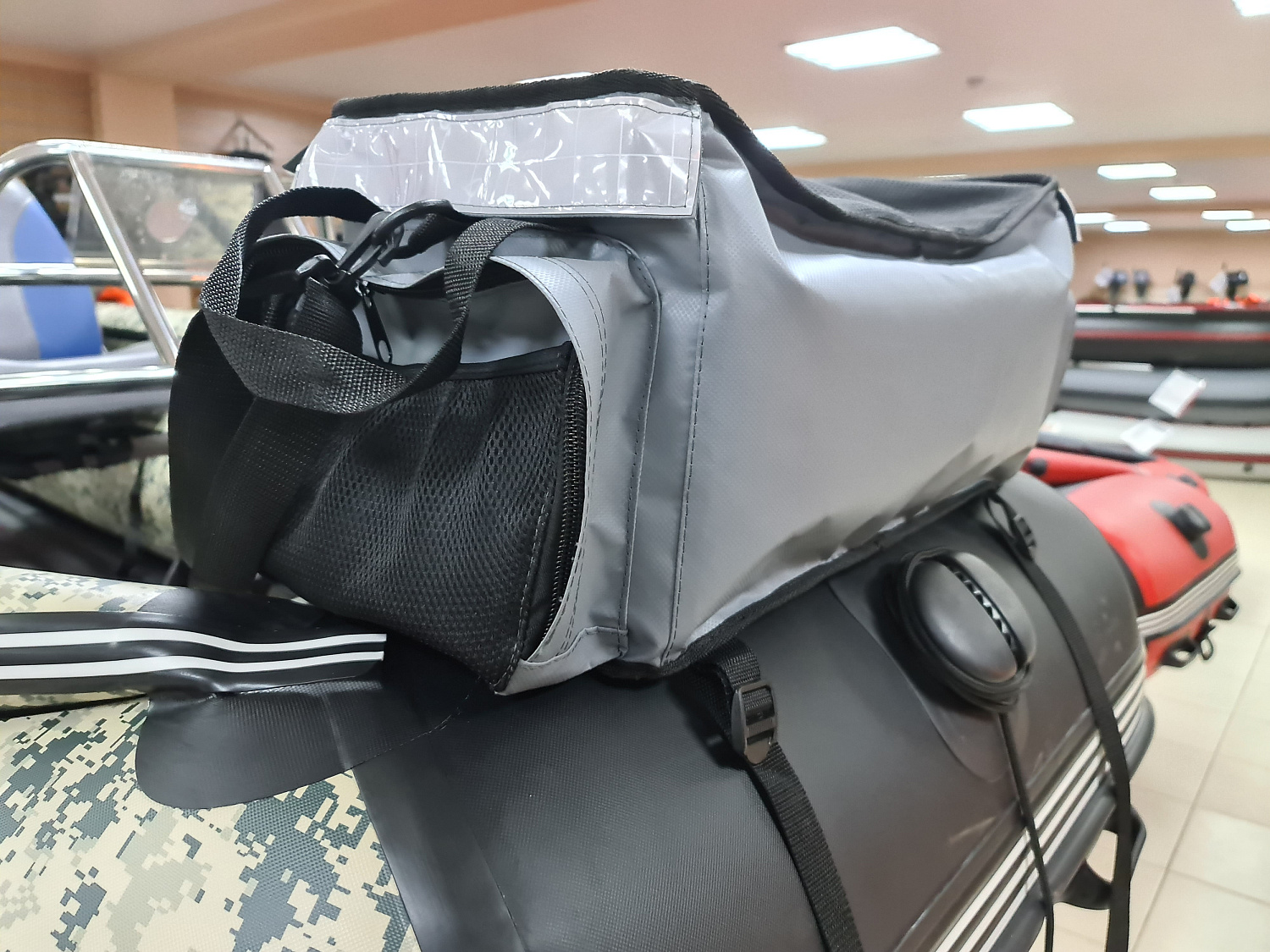 СУМКА ЛЮКС НА БАЛЛОН ДЛЯ ЛОДОК ПВХ 50Х25Х25 СМ в Барнауле