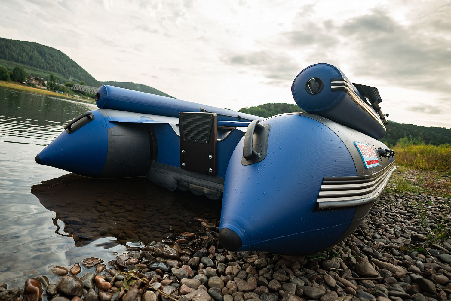 Лодка MISHIMO RIVER FJET PRO 410  под водомет в Барнауле