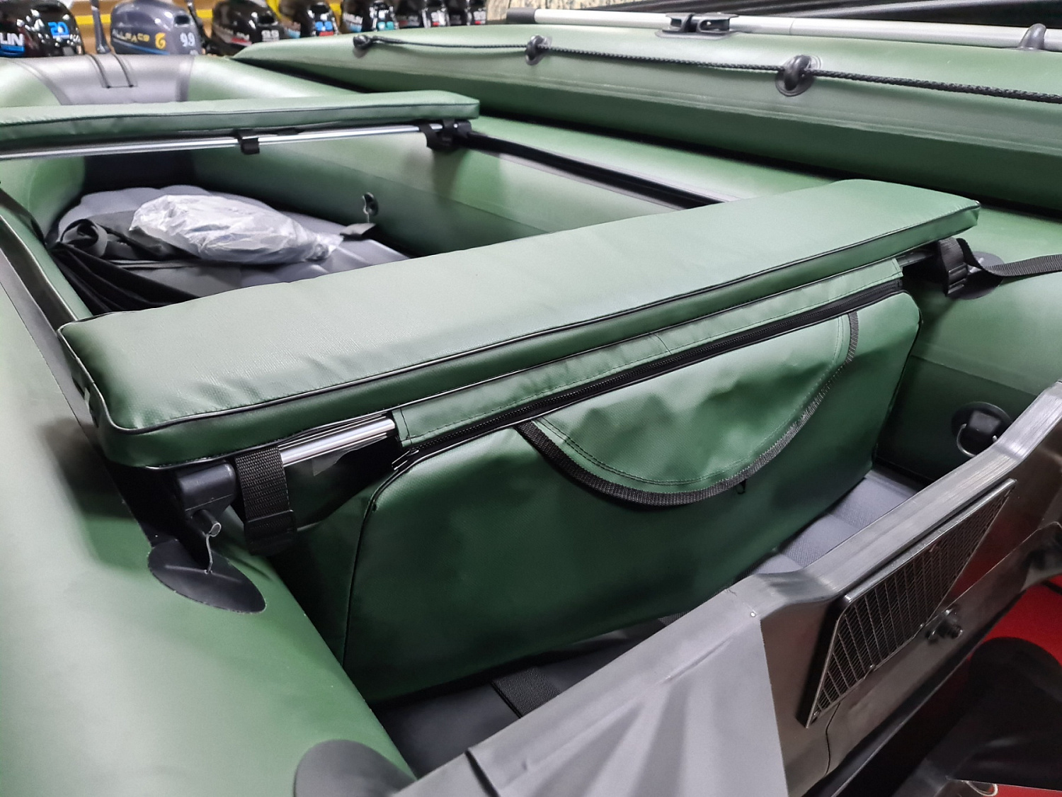 КОМПЛЕКТ МЯГКИХ НАКЛАДОК С СУМКОЙ ДЛЯ ЛОДОК 110Х20 ЗЕЛЕНЫЙ в Барнауле