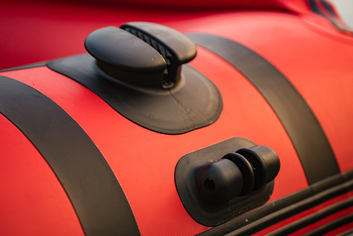 Лодка MISHIMO RIVER FJET PRO 410  под водомет в Барнауле