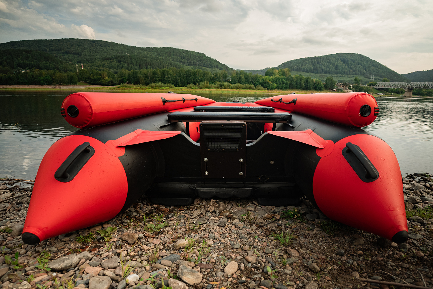 Лодка MISHIMO RIVER FJET PRO 410  под водомет в Барнауле