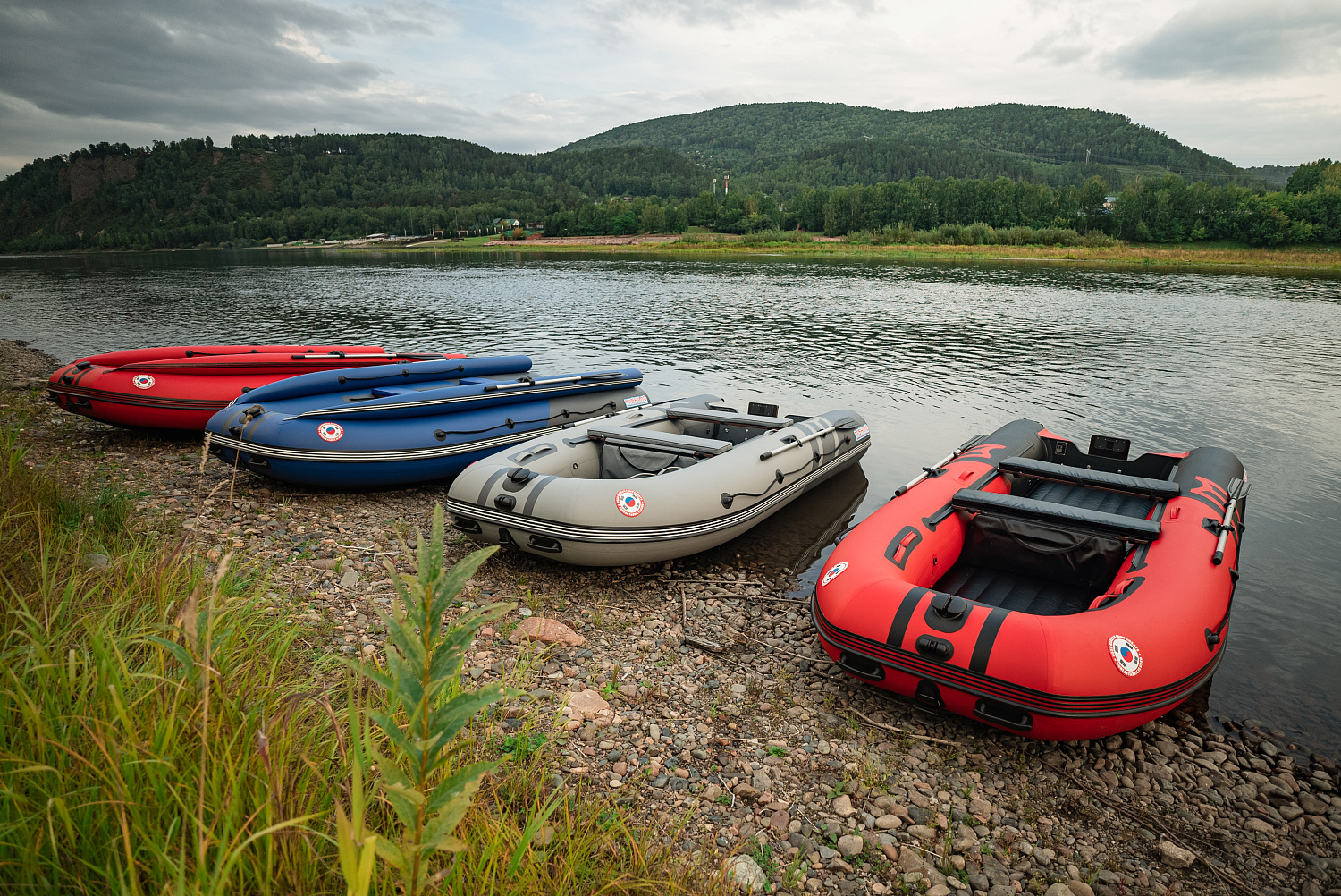 Лодка MISHIMO RIVER FJET PRO 410  под водомет в Барнауле