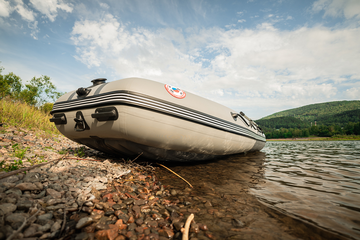 Лодка MISHIMO RIVER JET 390 под водомет в Барнауле